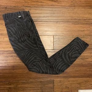 NWOT Mother Animal Print Jeans